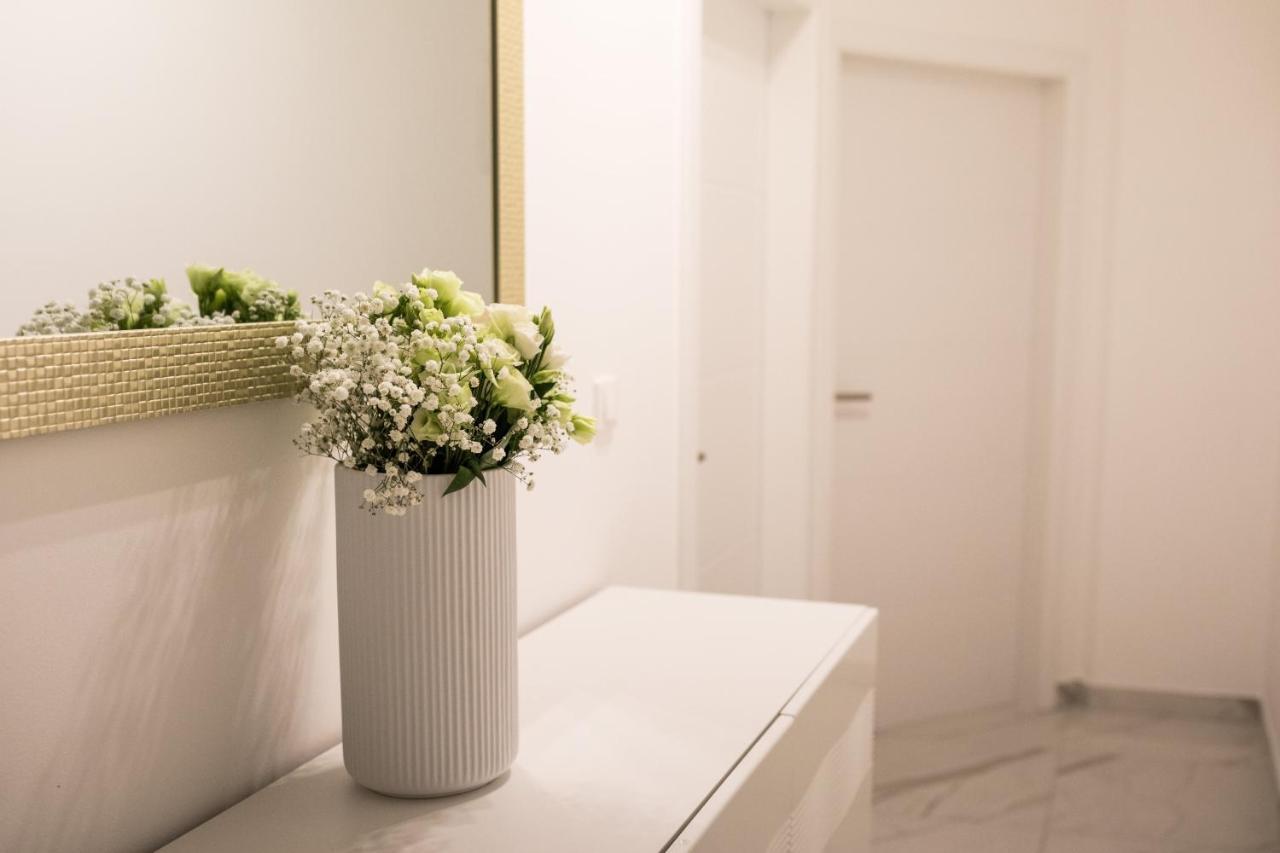 Luxury Rooms With Balcony Zara Esterno foto