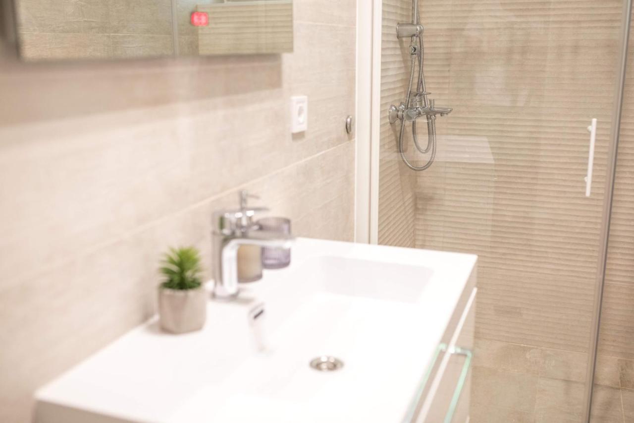 Luxury Rooms With Balcony Zara Esterno foto
