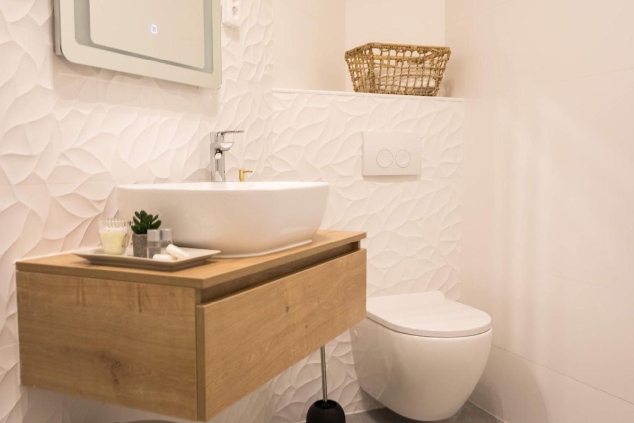 Luxury Rooms With Balcony Zara Esterno foto