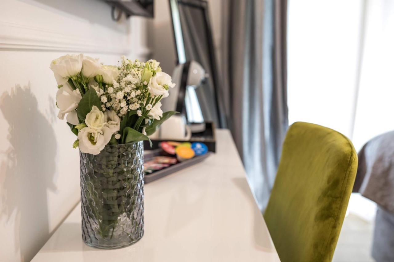 Luxury Rooms With Balcony Zara Esterno foto